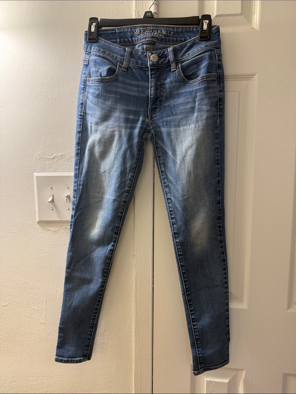 American Eagle Outfitters Medium Blue Super Stretch Skinny Jeans- Short Length